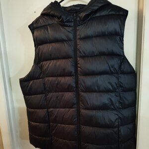 Women's Black Puffer Vest 2X